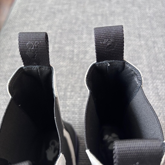 Off-White Luxury Italian Chelsea Leather Boots Purple Accent Chunky Sole Size 39 - Picture 12 of 12